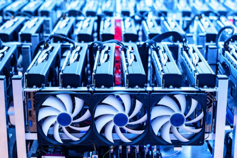 Il tribunale cinese restituisce oltre 485.000 GPU Radeon alla società di cloud mining